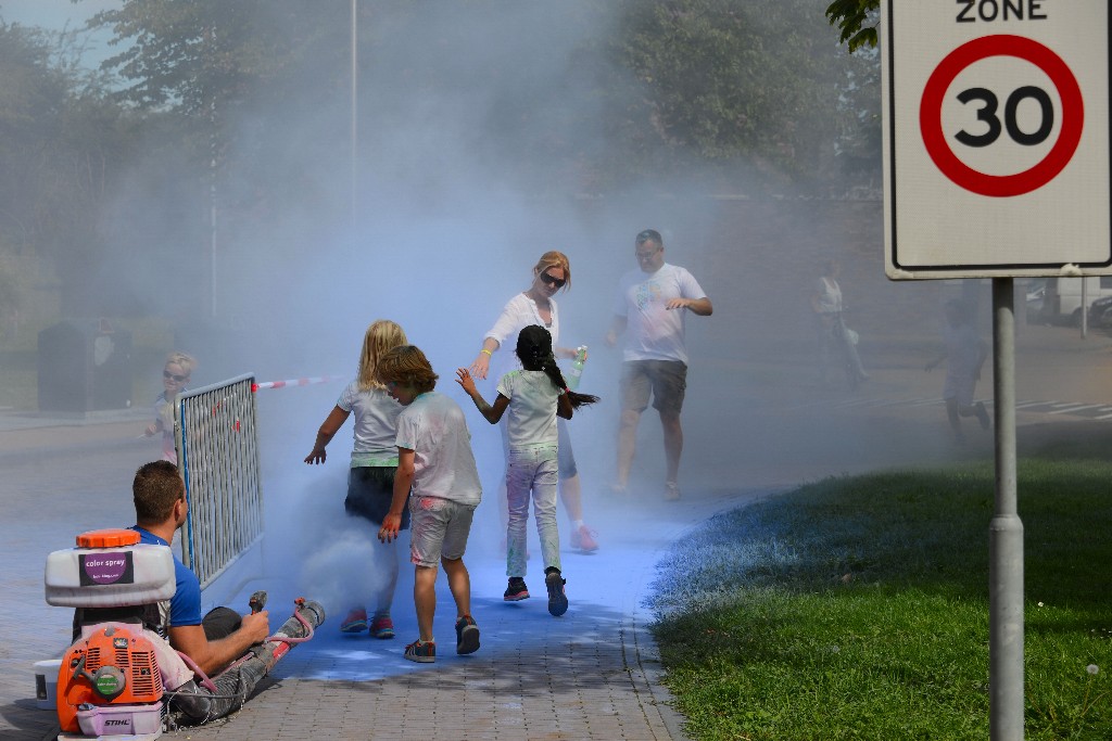 ../Images/Color fun run 2015 027.jpg